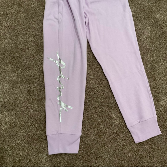 New Victoria Secret PINK Lavender Sweatpants with tapered legs, Size L - Picture 3 of 6